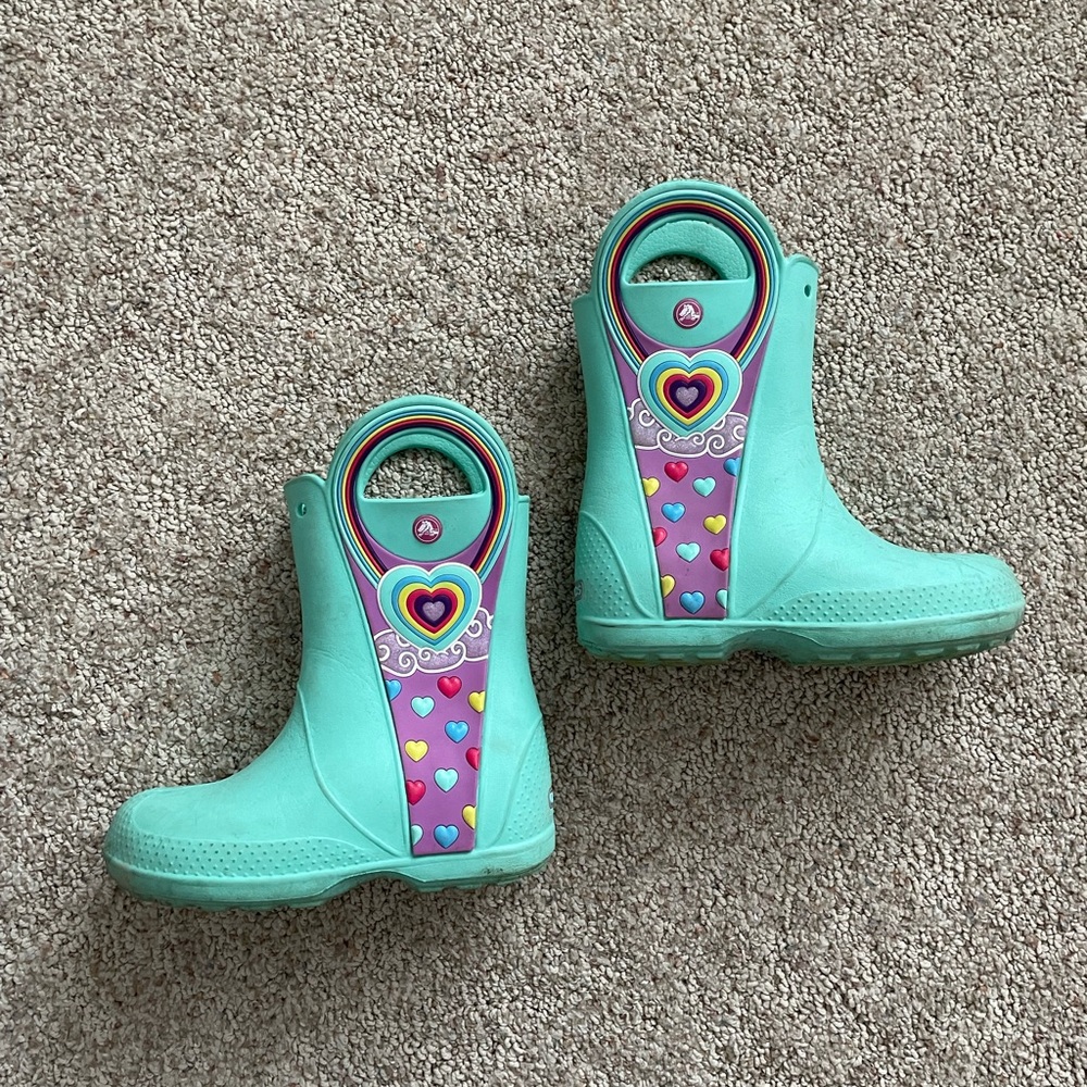 🎈SOLD 🎈Crocs Girls Rainboots